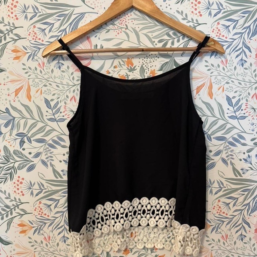 Vintage 2000s Liberty Love Black Camisole‎ Tank w/ Ivory Lace Trim